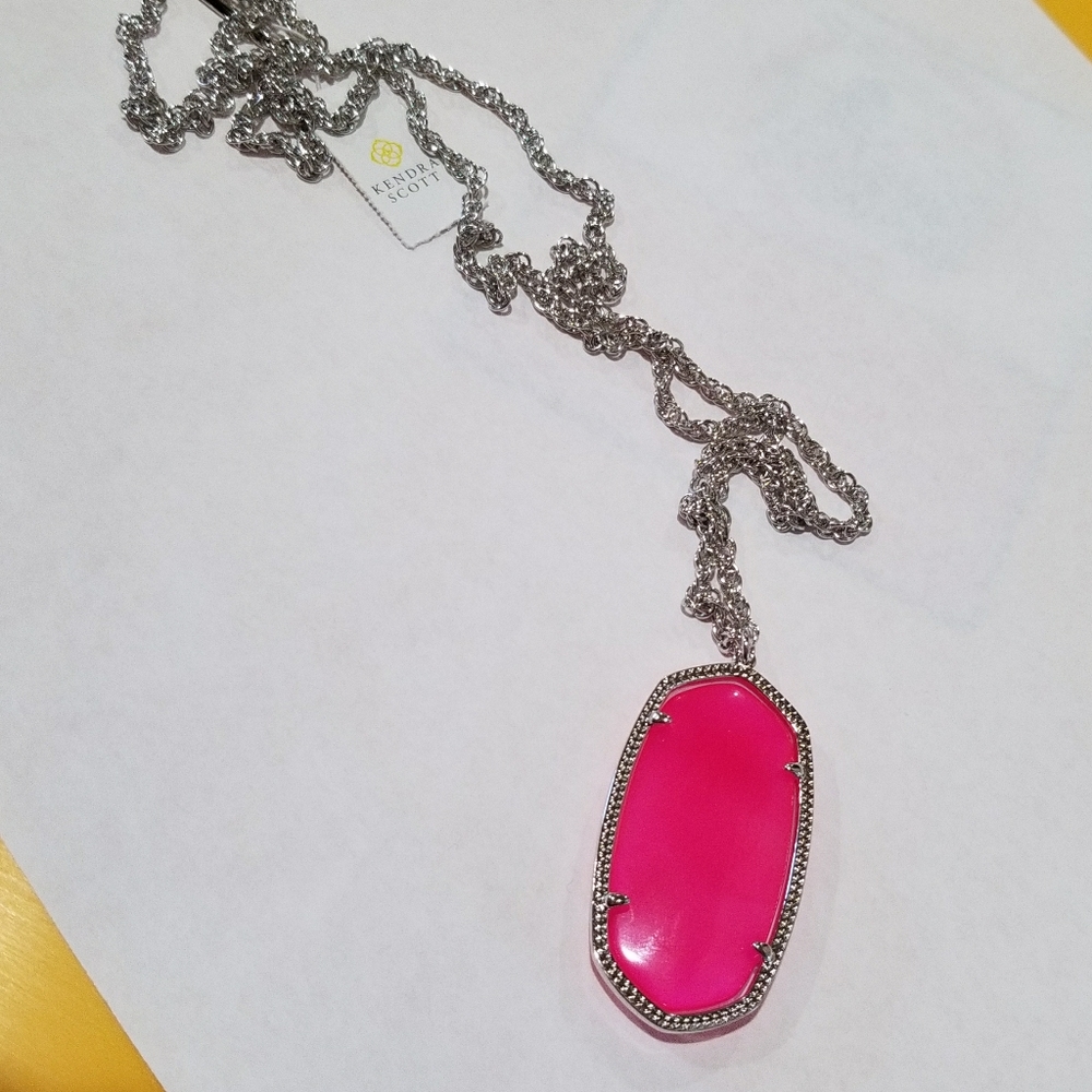 Pink Agate Kendra Scott Rae Necklace in Silver